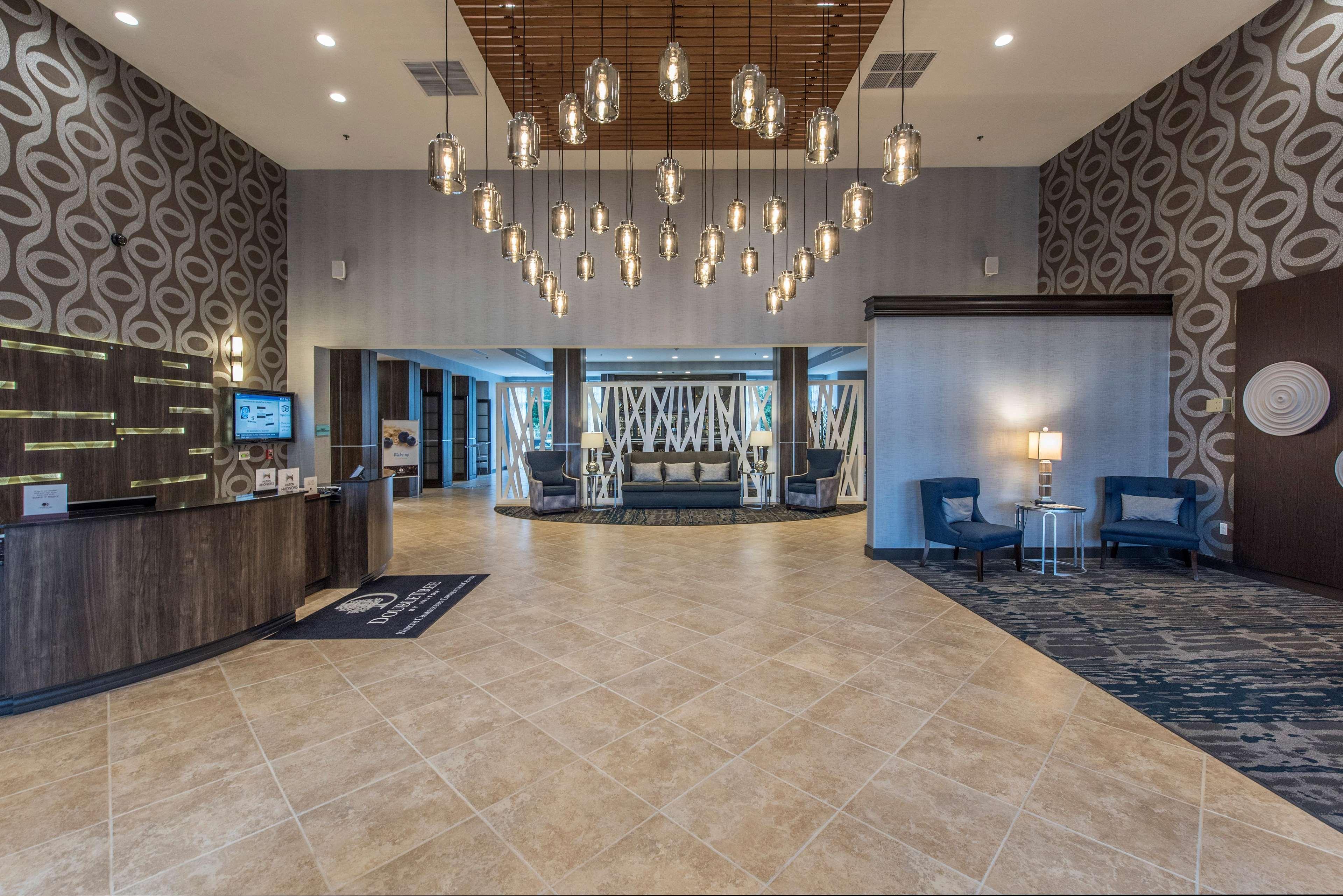 Doubletree By Hilton North Charleston - Convention Center Hotel Bagian luar foto