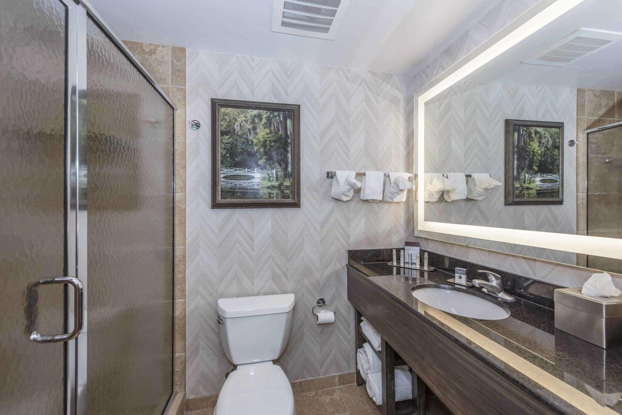 Doubletree By Hilton North Charleston - Convention Center Hotel Bagian luar foto
