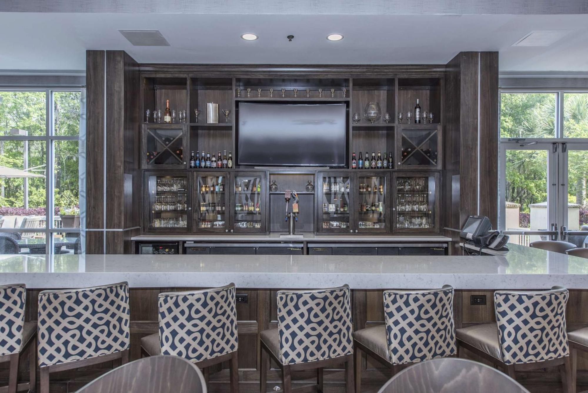 Doubletree By Hilton North Charleston - Convention Center Hotel Bagian luar foto